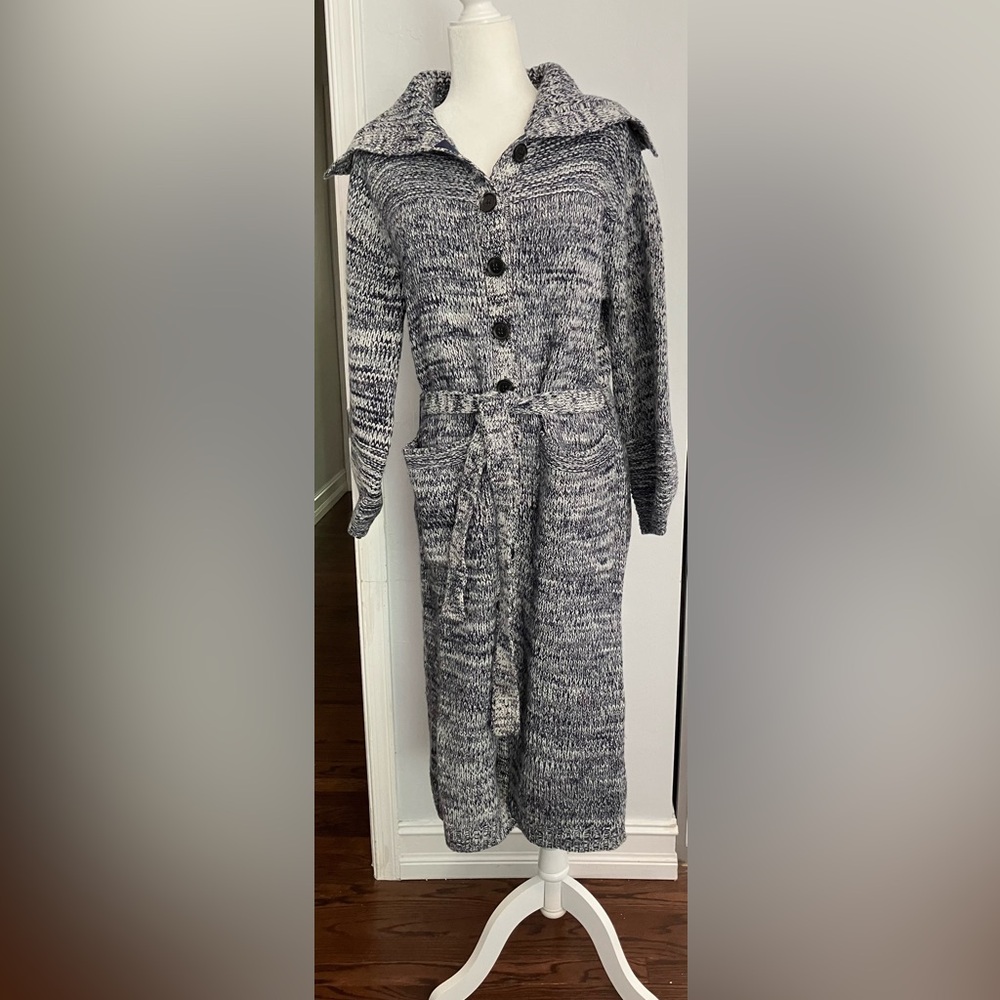 Frame Like New Navy and White Long Knit Cardigan with Belt
